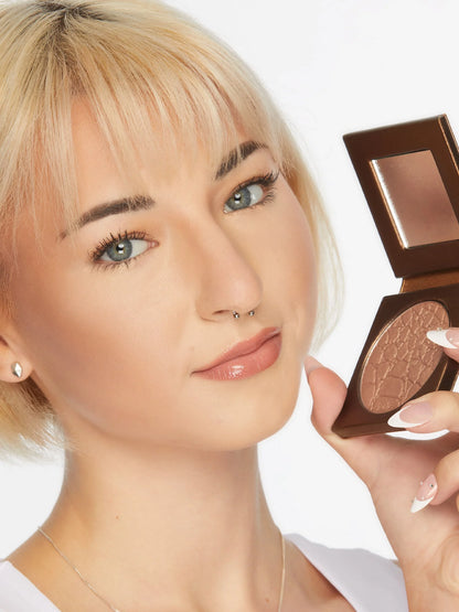 travel-size Amazonian clay waterproof bronzer