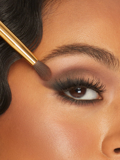 tapered blending eyeshadow brush